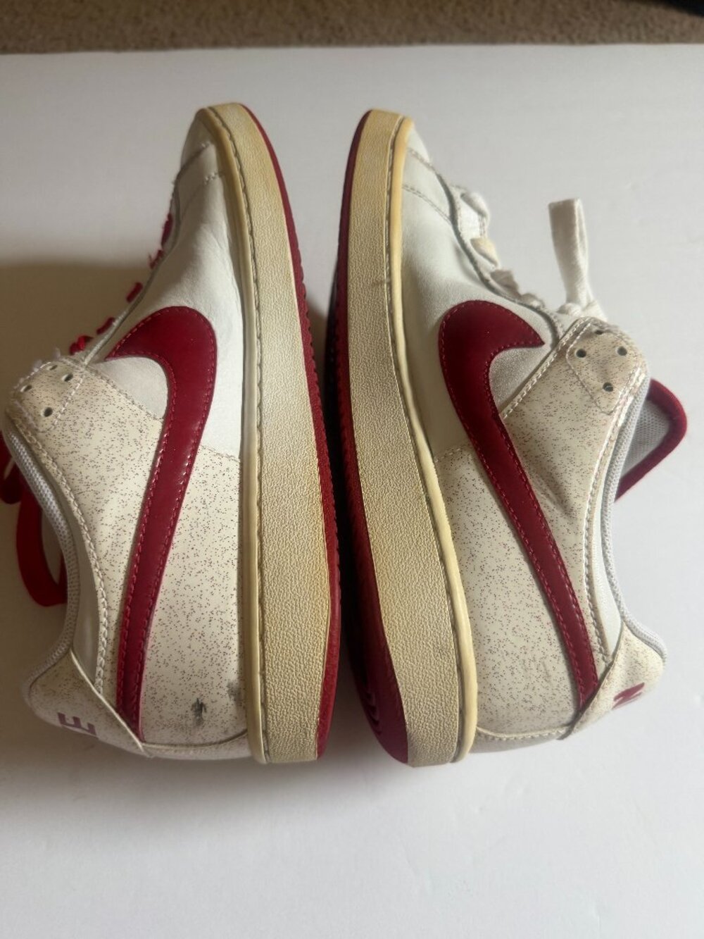 Nike - Picture 3 of 6